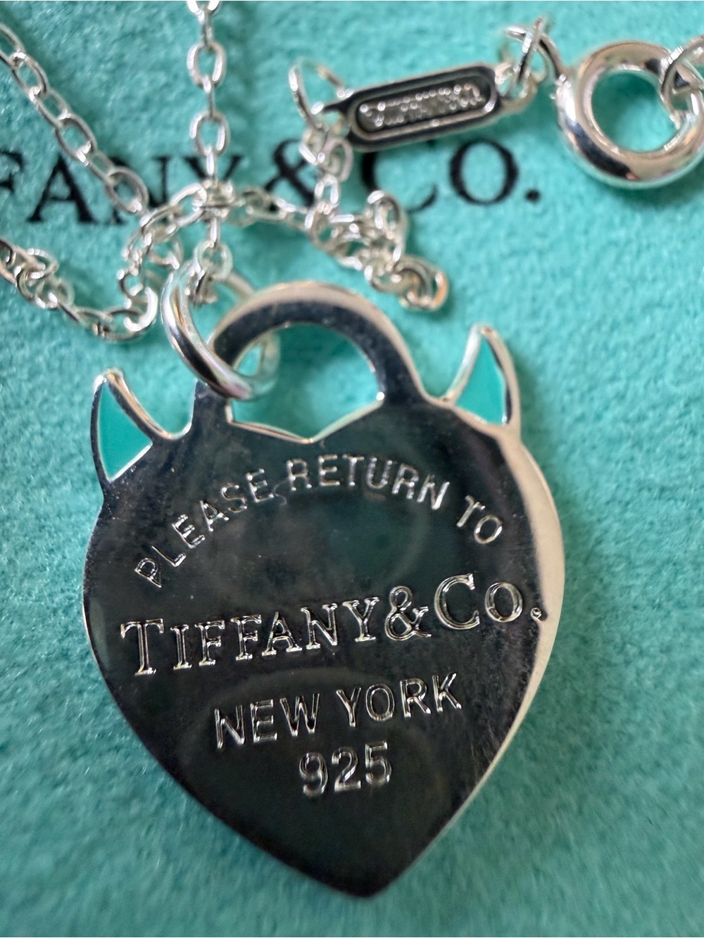 Tiffany & Co. Heart Tag Pendant Necklace in Turquoise and Silver - Picture 2 of 11